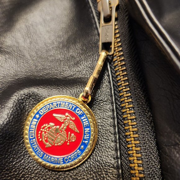 BURKS BAY BLACK LEATHER BOMBER JACKET WITH MARINES PATCH AND ZIP PULL SIZE XL - Picture 1 of 4
